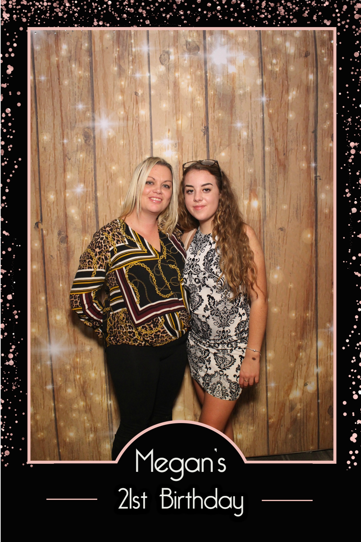 Megan's 21st Birthday Party  | View more photos from the event at gallery.magicimages.uk/u/MagicImages/Megans-21st-Birthday-Party